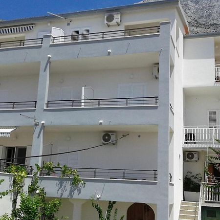 Apartments Josip 巴什卡沃达 外观 照片