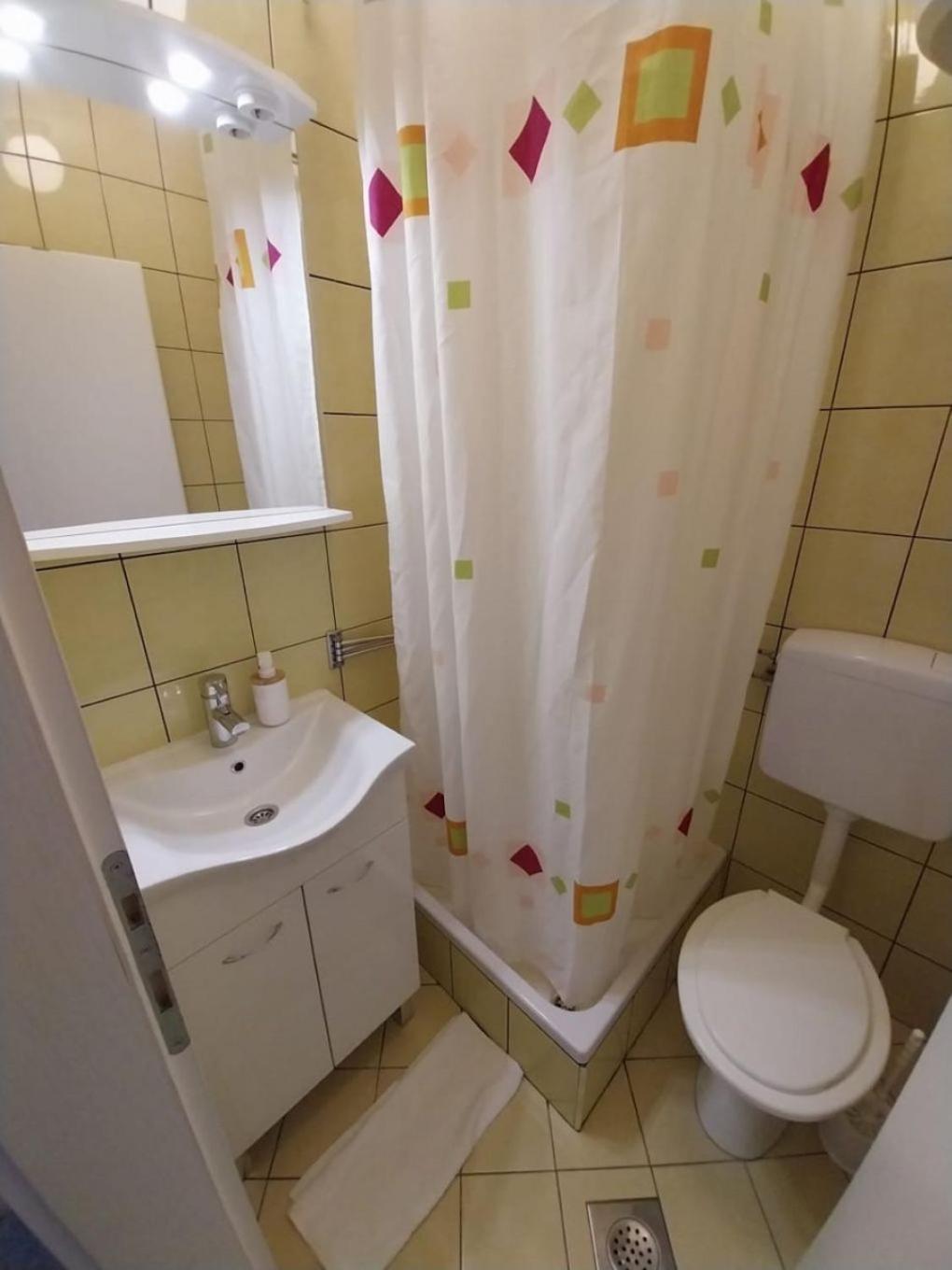 Apartments Josip 巴什卡沃达 外观 照片